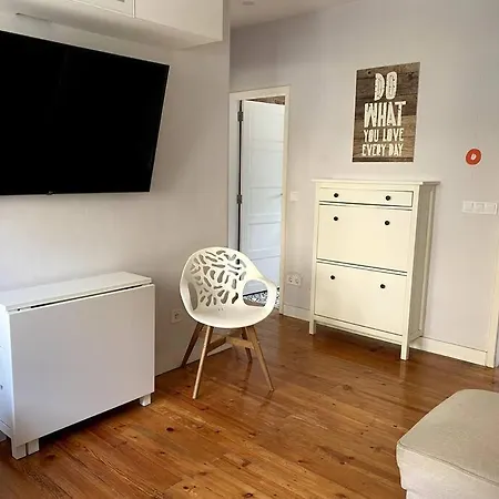 T2 Alvalade Em 3 Pessoas Appartement Lissabon